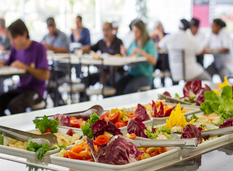 Inflação impacta produção de refeições coletivas