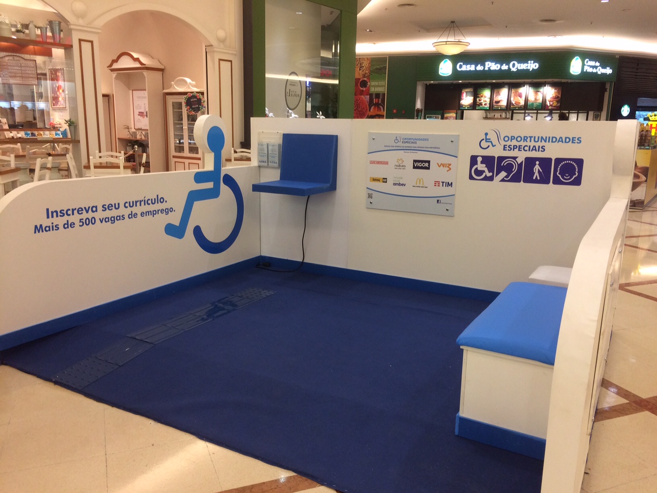 TIM contrata profissionais com deficiência para Curitiba