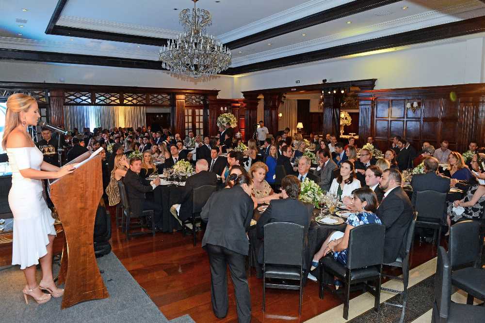 Ademi-PR premia destaques do mercado imobiliário de 2018