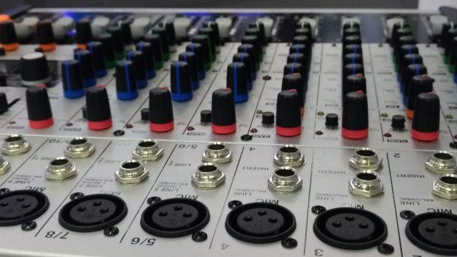 Investimentos em áudio e vídeo crescem junto à necessidade de melhor comunicação