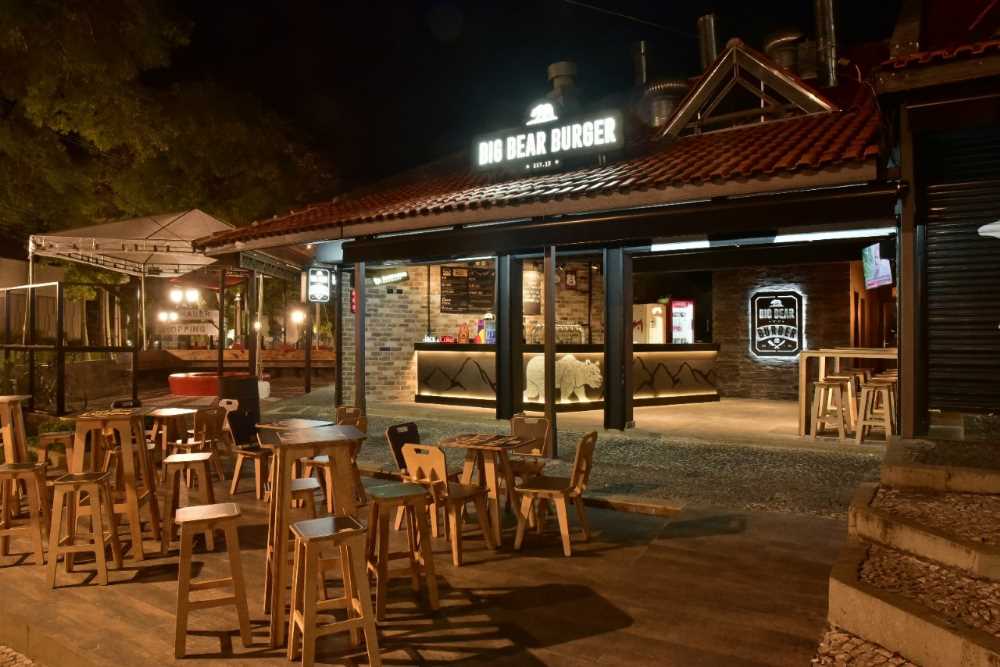 Hauer Shopping conquista curitibanos e se transforma em point gastronômico