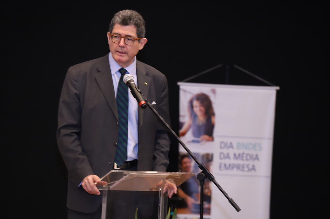 BNDES lança novo tipo de financiamento para médias empresas