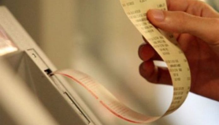 Proteste compara tarifas e serviços de contas correntes