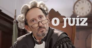 Em nova campanha publicitária, Nissin Lámen passa por “julgamento” em tribunal