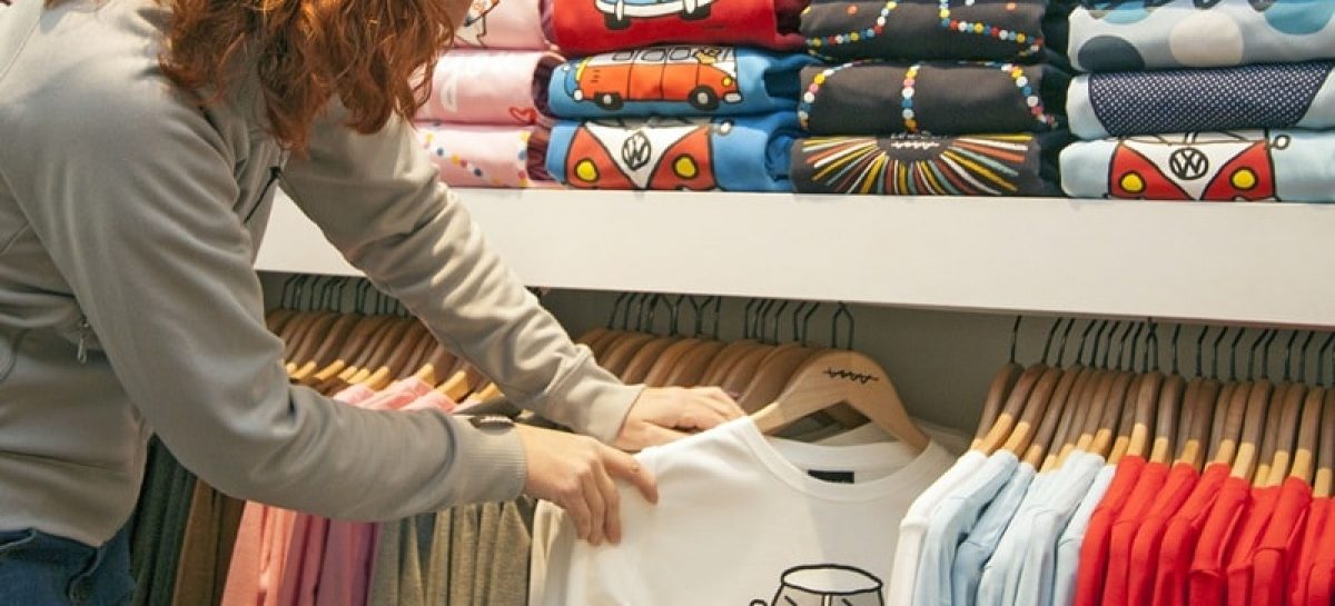 Vendas no varejo crescem 0,9% e mantêm patamar recorde em outubro