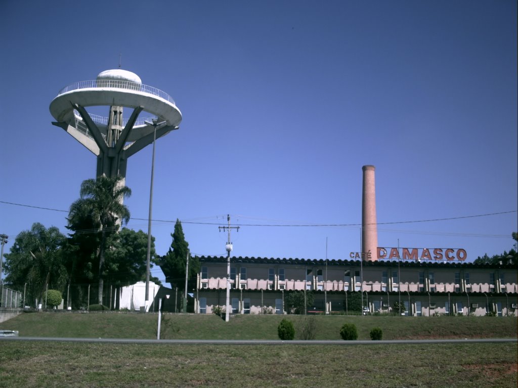 Antiga fábrica do Café Damasco em Curitiba vai ganhar bar de drinks e balada