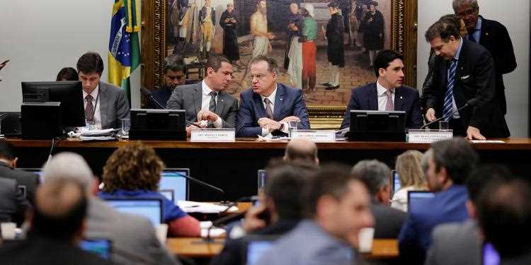Aprovado texto-base da Reforma da Previdência