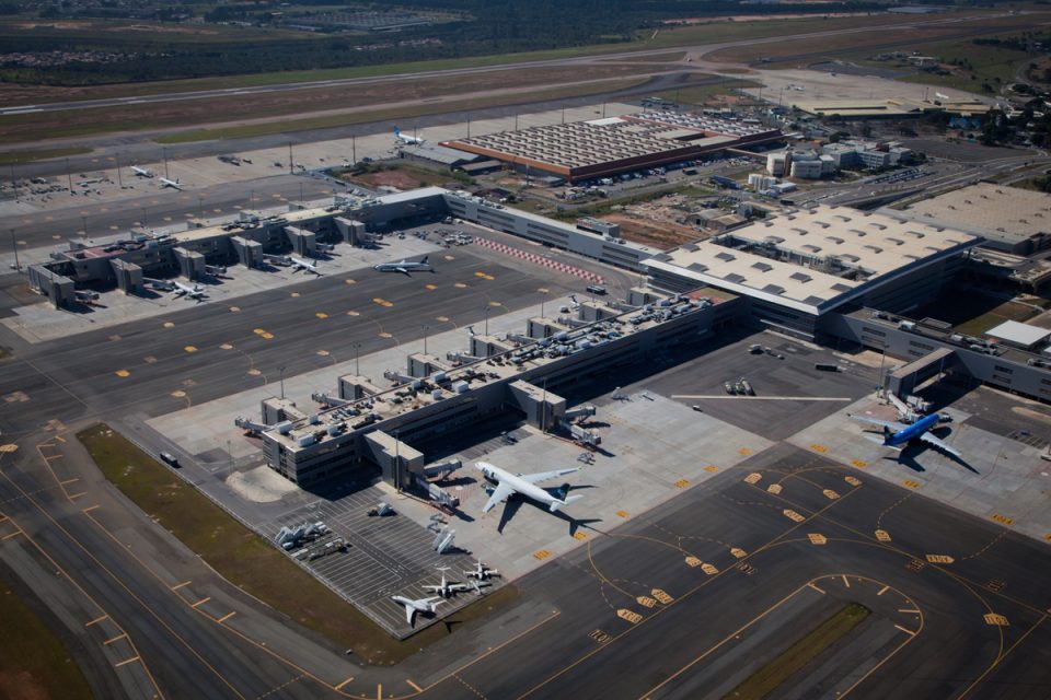 Aeroportos concedidos podem perder investimentos devido à queda de passageiros nos terminais
