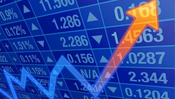 Bolsa inicia semana com alta de 0,65%