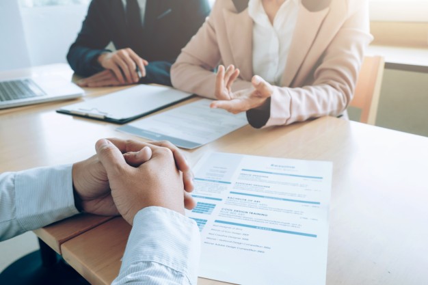 Plataforma de emprego faz match entre empresas e candidatos