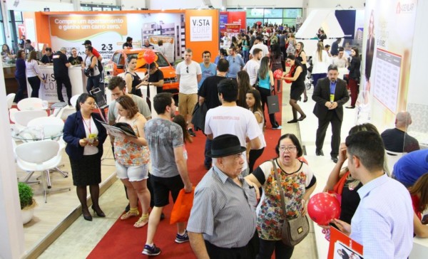 Starturps apresentam soluções que vão de fechadura digital a impressão 3D, na Feira de Imóveis do Paraná