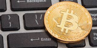 Fintech lança nova conta digital multimoedas que facilita pagamento com bitcoins em mais de 190 países