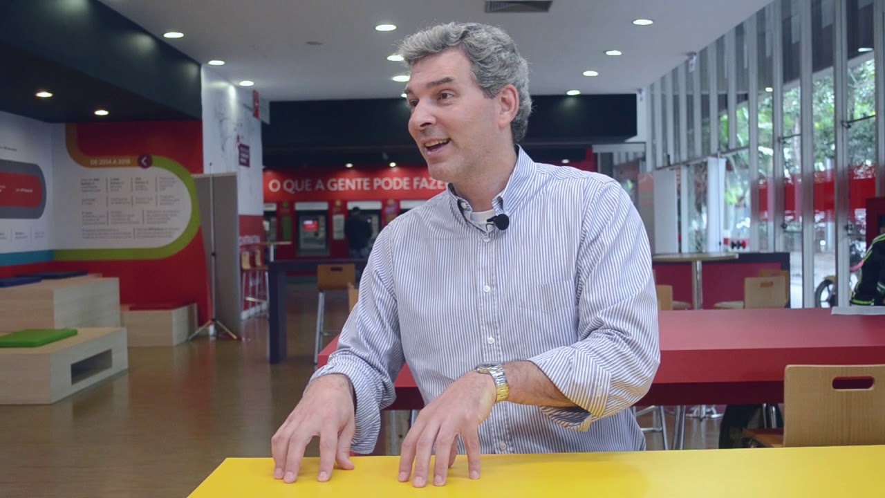 Santander oferece 240 bolsas integrais para formar profissionais de tecnologia pela Digital House