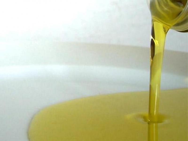Agricultura suspende venda de 33 marcas de azeite por adulteração