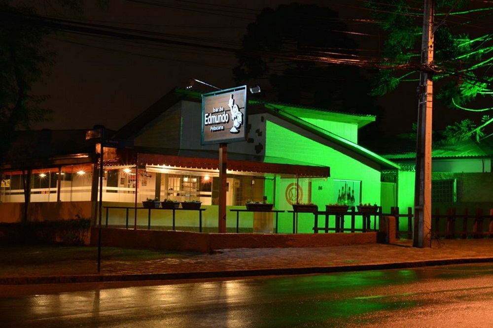 Abrasel Paraná vai entregar placa “União que Transforma” para 6 proprietários de restaurantes que fazem parte da história de Curitiba