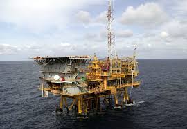 Quem ganha e quem perde com a queda do preço do petróleo