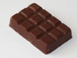 Páscoa incrementa vendas de coberturas de chocolate em barra