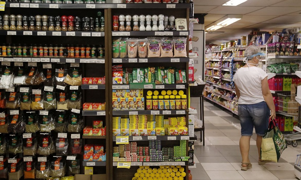 Cai fluxo de clientes nos supermercados e aumenta delivery