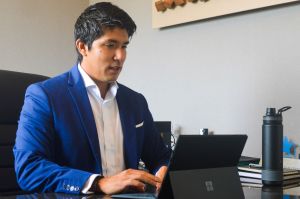 Especialista revela hábitos que ajudam a cumprir metas e se livrar das dívidas