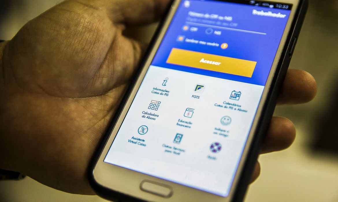 Governo libera saldo do FGTS retido pelo saque-aniversário