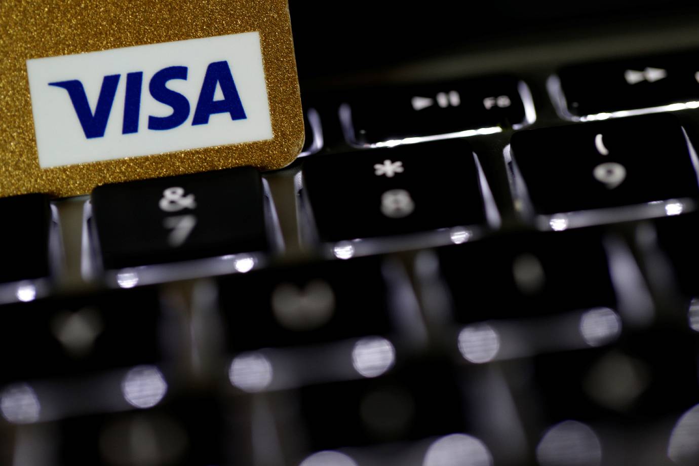 Visa e Catho anunciam apoio a consumidores na busca por empregos