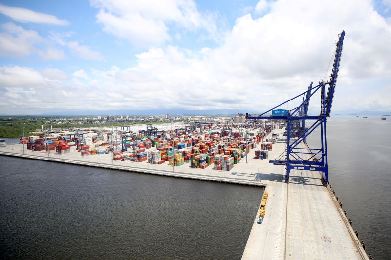 Exportações paranaenses começam ano em queda