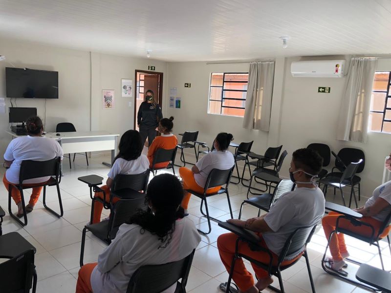 Sebrae capacita presidiárias paranaenses para gerarem seu próprio emprego