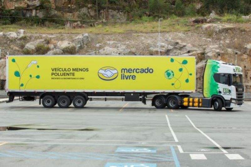 Mercado Livre expande frota sustentável com carretas movidas a gás
