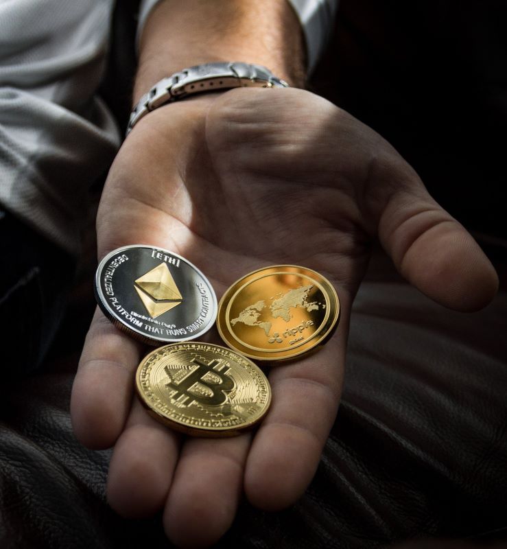 Agência de viagens curitibana é a primeira do país a aceitar criptomoedas como meio de pagamento
