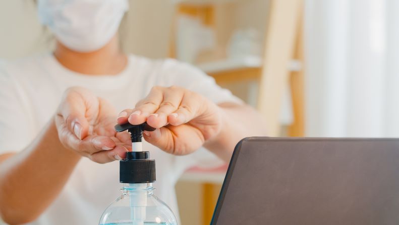 Trabalhar no horário que quiser é uma das tendências para o mercado de trabalho em 2022