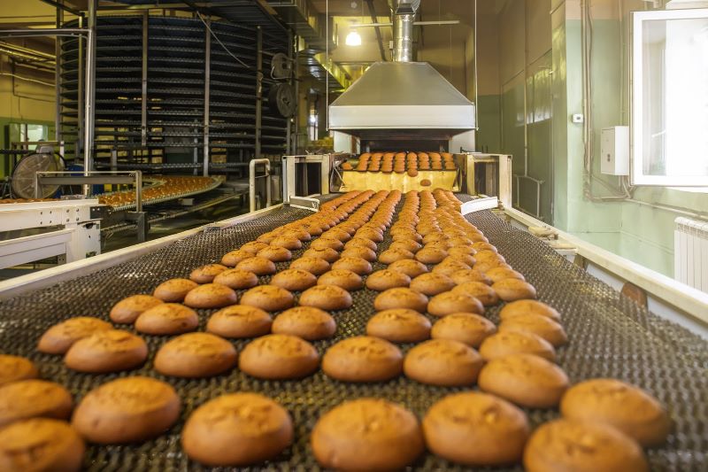 Produção industrial cai em 12 dos 15 locais pesquisados pelo IBGE