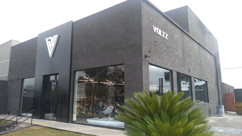 Em expansão, Voltz inaugura loja de motos elétricas em Curitiba