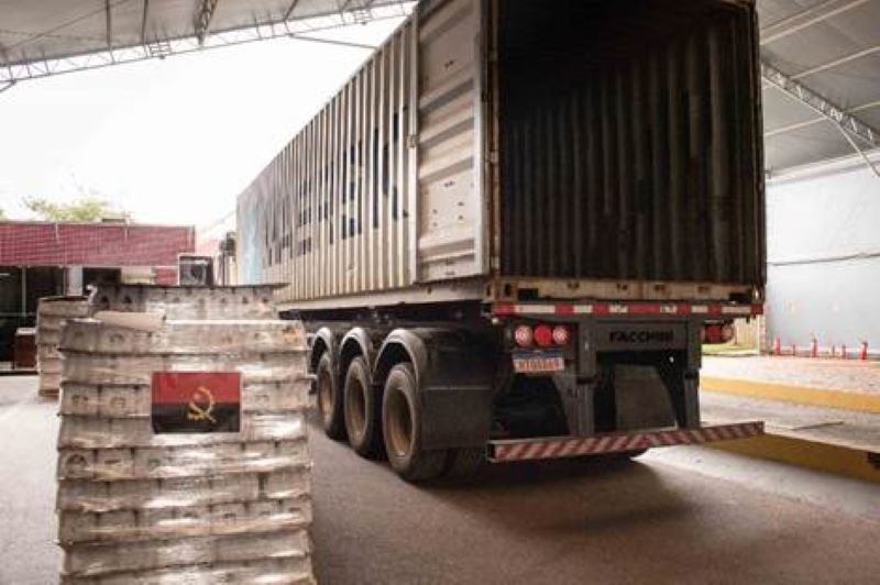 Campo Largo exporta primeiro contêiner de produtos para o continente africano
