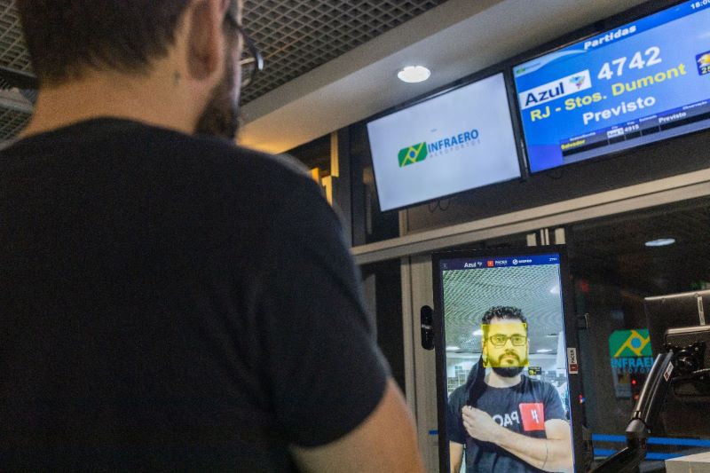 Empresa do Paraná ganha licitação da Infraero para embarque biométrico
