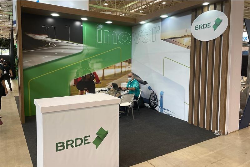 BRDE participa do Smart City Expo Curitiba com a equipe de prospecção de novos negócios