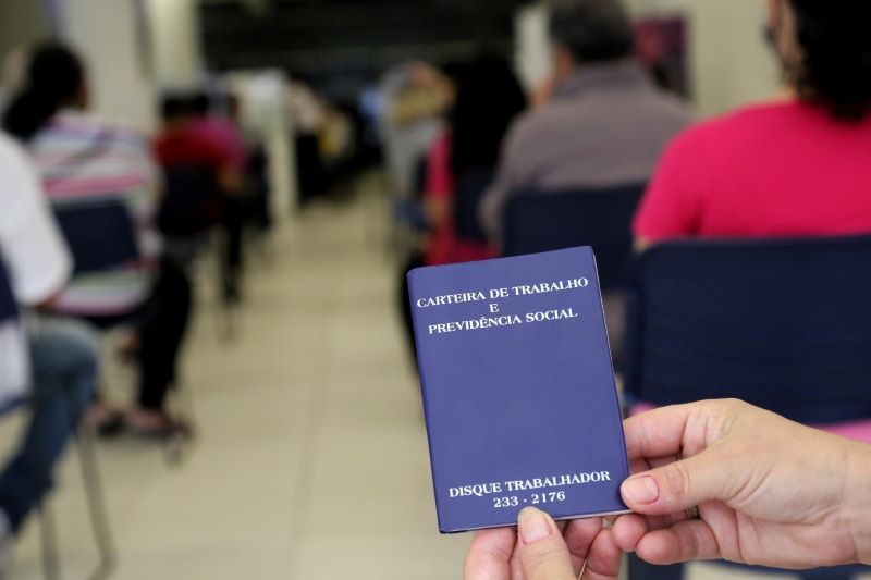 Semana começa com 10.631 vagas abertas nas Agências do Trabalhador do Paraná