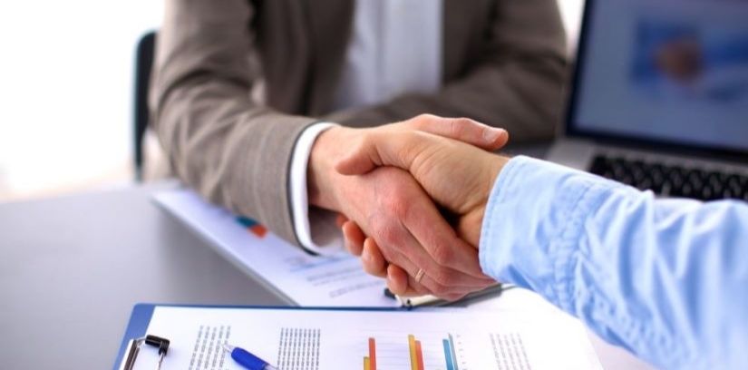 Especialistas apontam queda do emprego