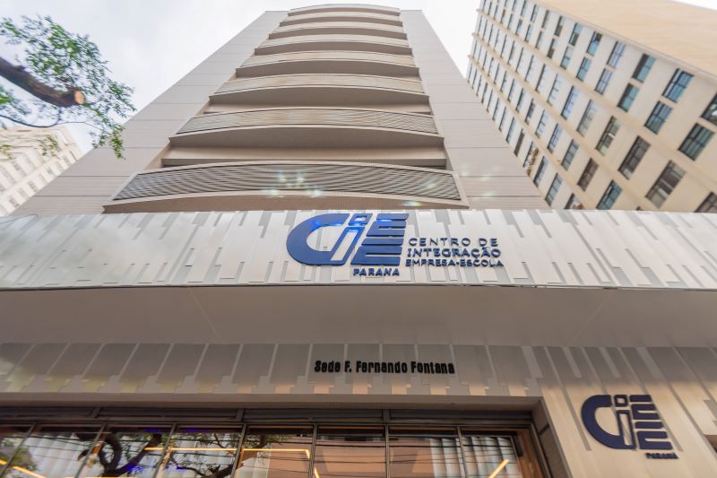 Mais de 8 mil jovens foram beneficiados pelo Programa de Aprendizagem no Paraná em 2022