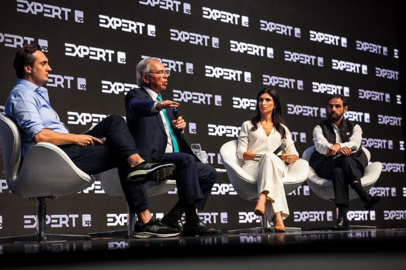 Ministro da Economia destaca crescimento do Brasil nos próximos 10 anos