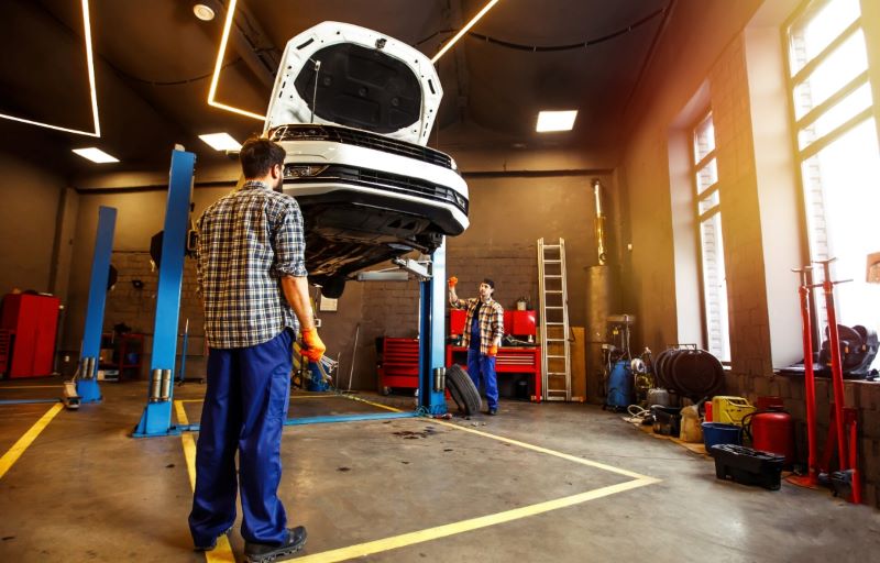 Brasileiros gastam mais com carro do que com educação