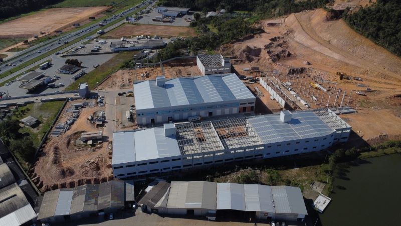 Região do litoral catarinense cresce em ritmo acelerado e tem demanda reprimida por galpões logísticos