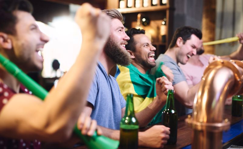 Copa do Mundo deve gerar faturamento de R$ 864 milhões a bares e restaurantes