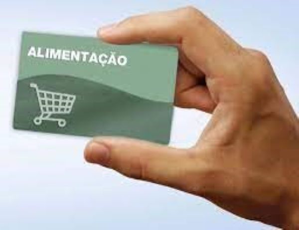 Banco Central deixa de regular cartões de auxílio-alimentação em março