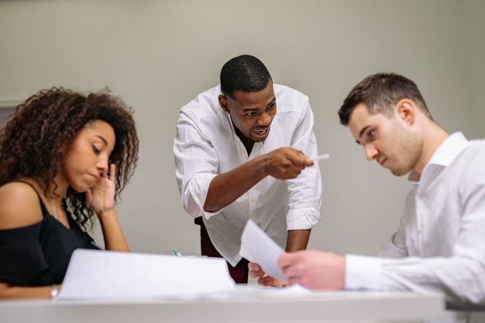 Como manter a saúde mental no ambiente de trabalho?