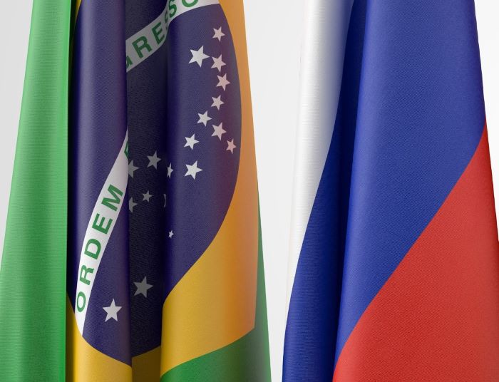 Um ano da guerra: Especialistas alertam para necessidade de alternativas no comércio exterior