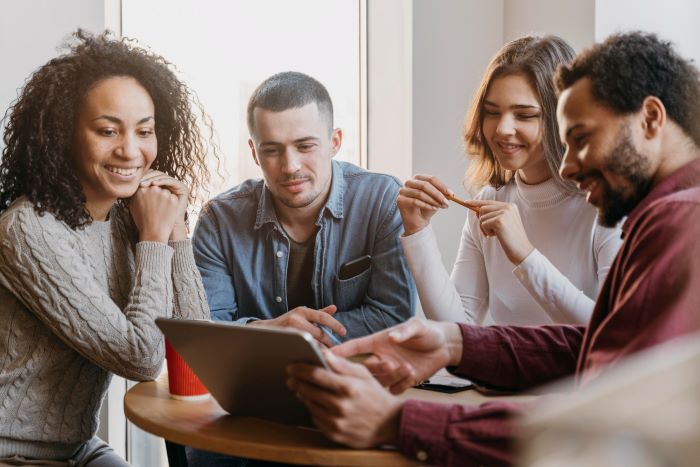 4 modelos de reuniões que se provam produtivos às empresas e aos colaboradores