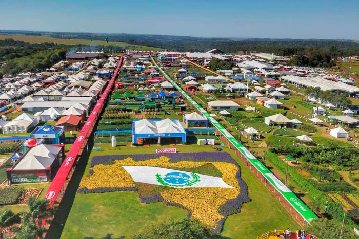 BRDE promove R$ 240 milhões em novos negócios no Show Rural