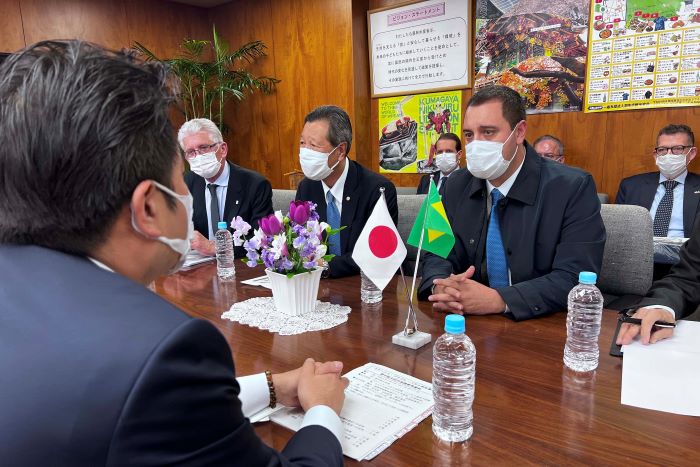 Governador do Paraná apresenta Estado ao vice-ministro da Agricultura do Japão para ampliar exportações