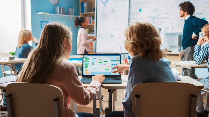 FTD Educação compra edtech Pontue e investe no SuperApp Diário Escola