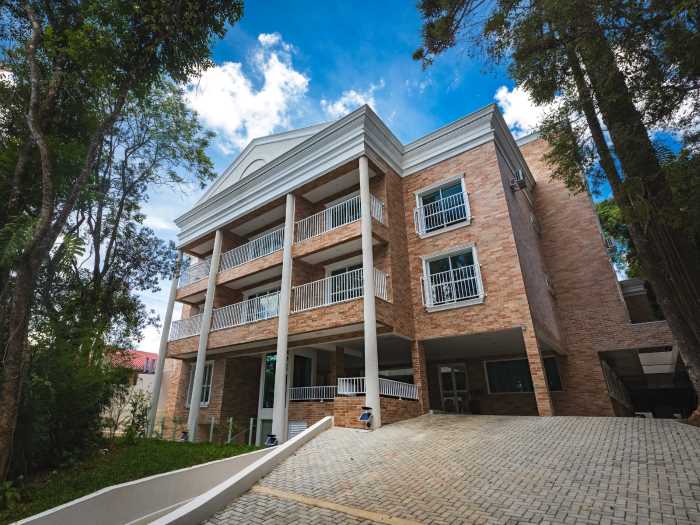 Versania chega a Curitiba com modelo de atendimento social diferenciado